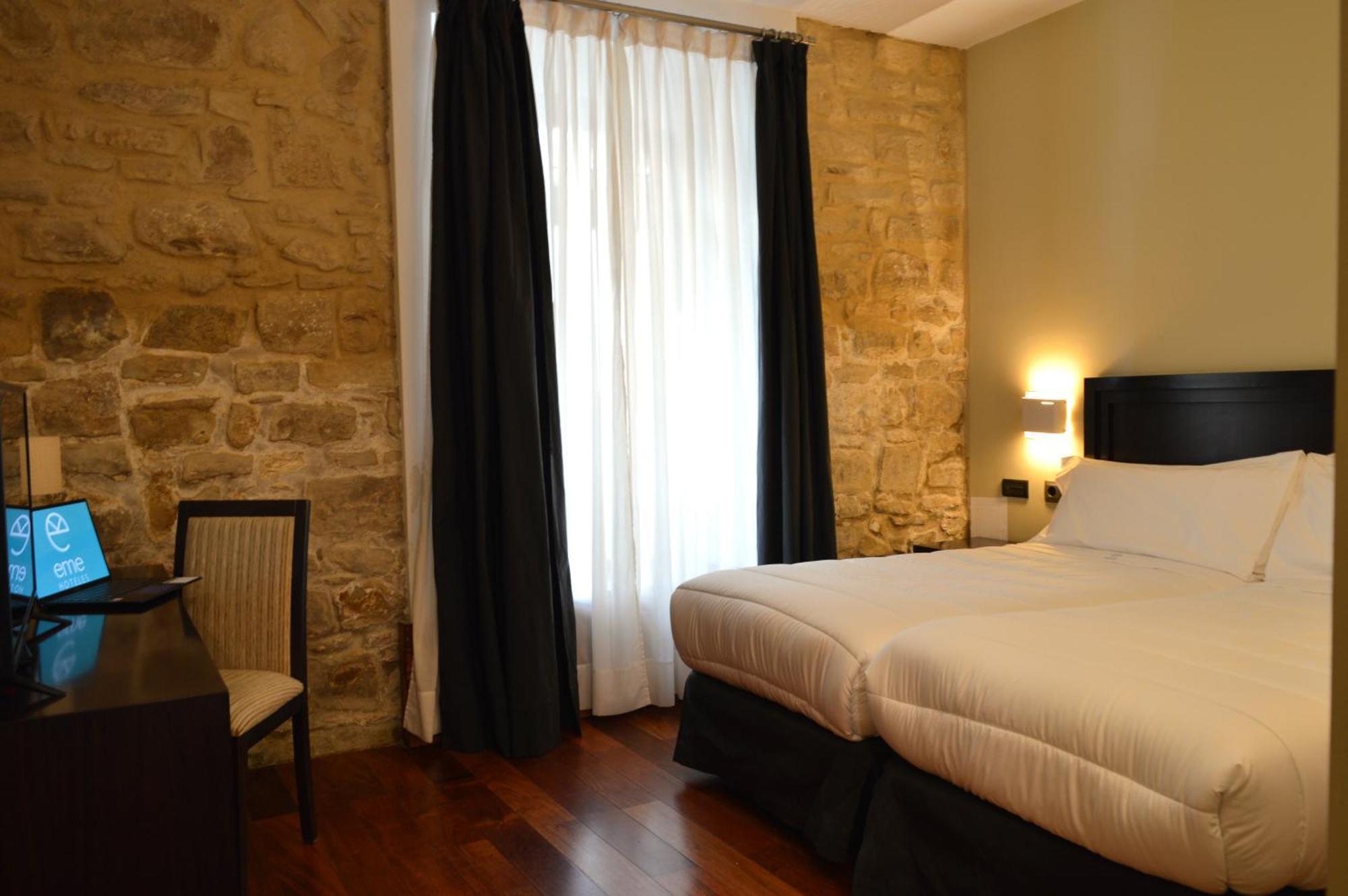 Hotel Baeza Monumental By Eme Hoteles Extérieur photo