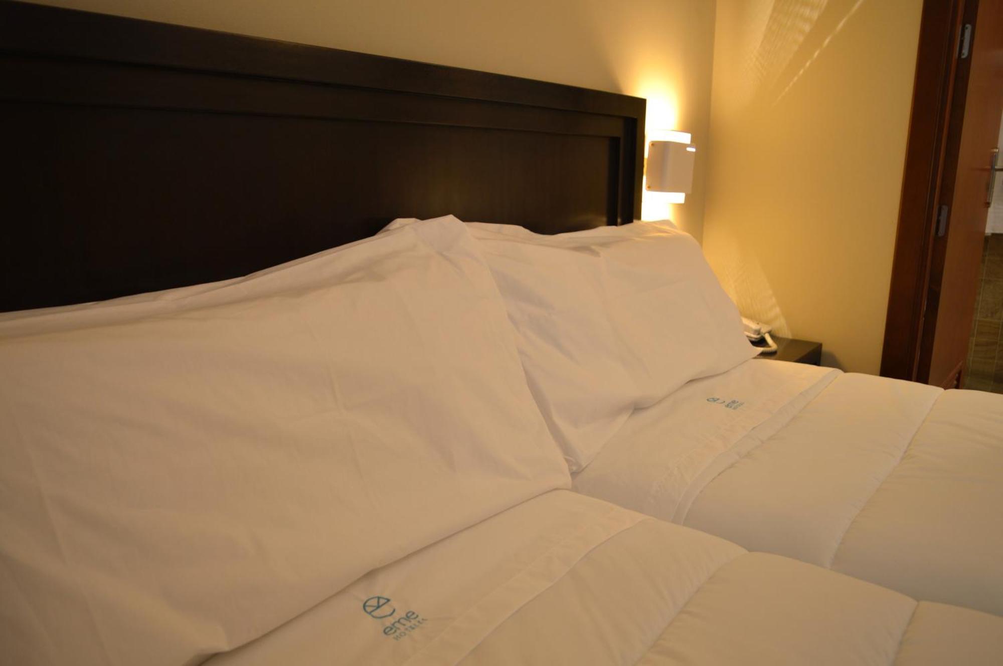 Hotel Baeza Monumental By Eme Hoteles Extérieur photo