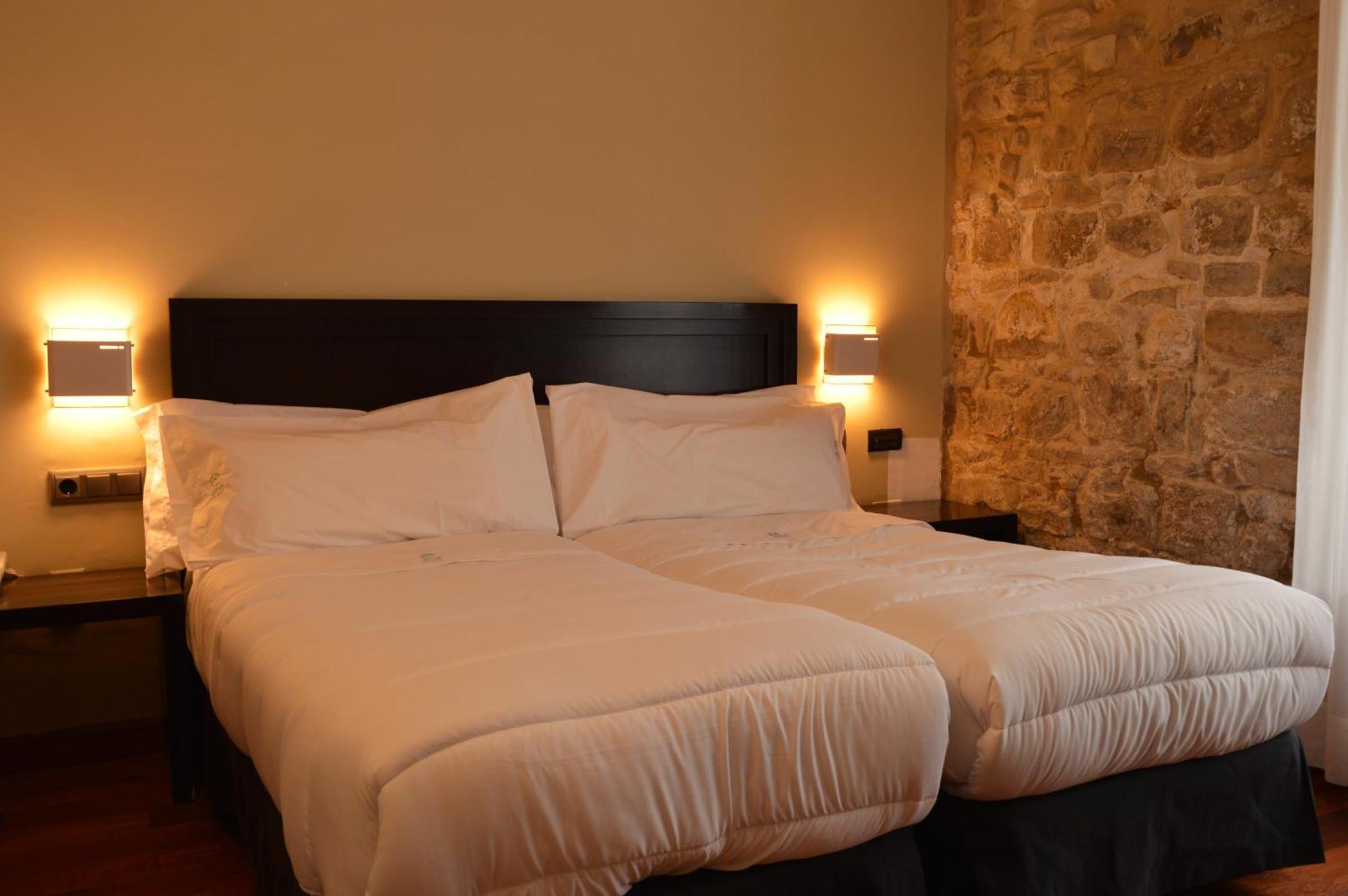 Hotel Baeza Monumental By Eme Hoteles Extérieur photo
