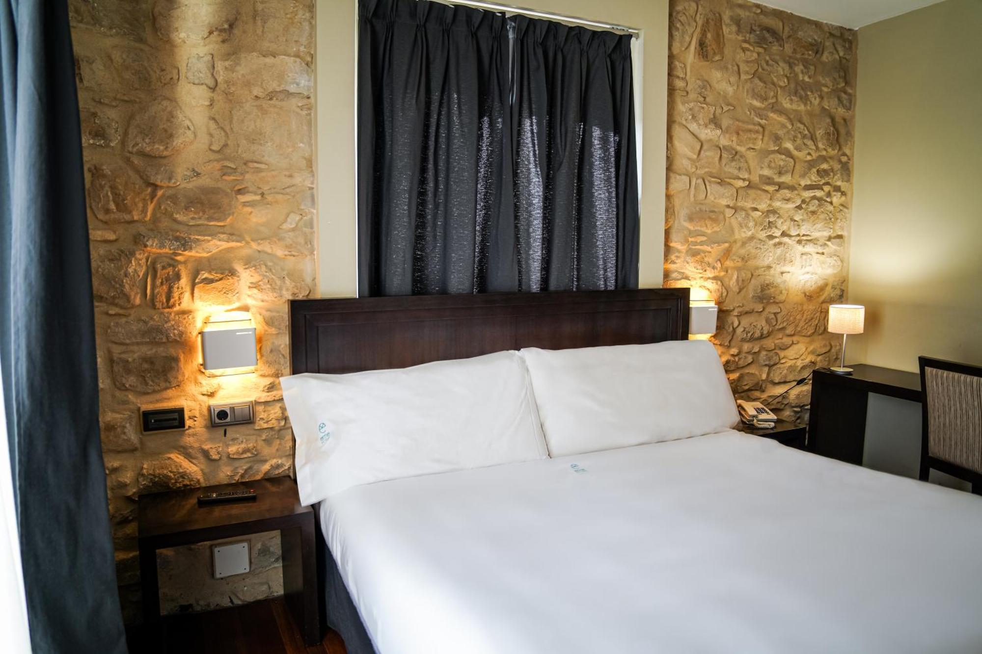 Hotel Baeza Monumental By Eme Hoteles Extérieur photo