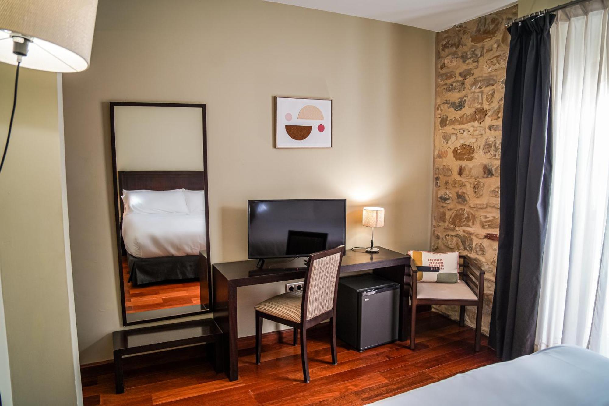 Hotel Baeza Monumental By Eme Hoteles Extérieur photo