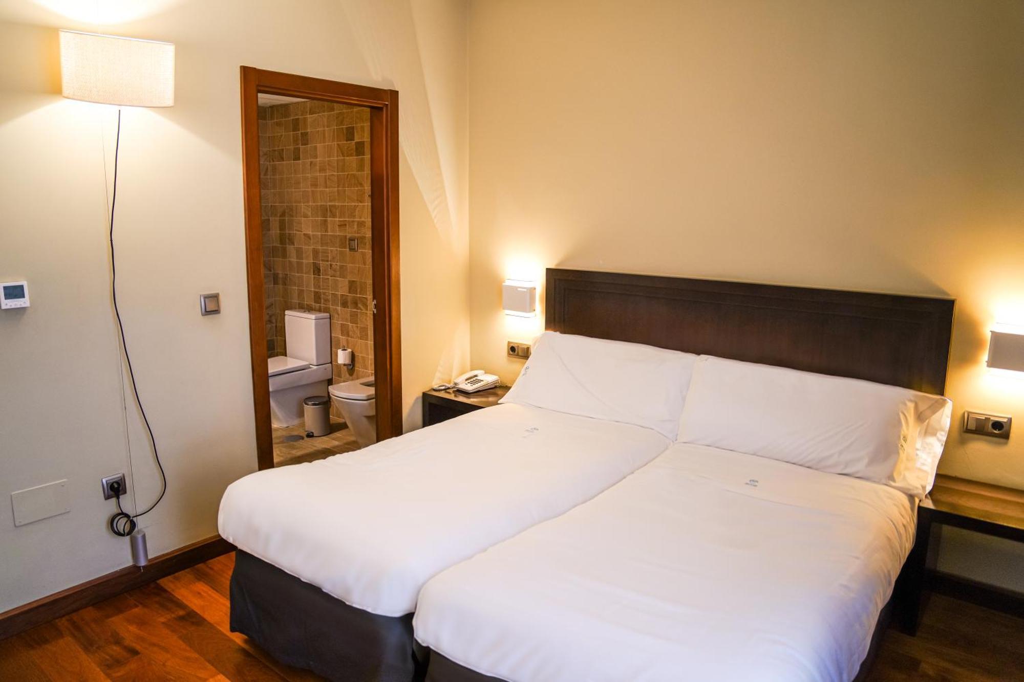 Hotel Baeza Monumental By Eme Hoteles Extérieur photo