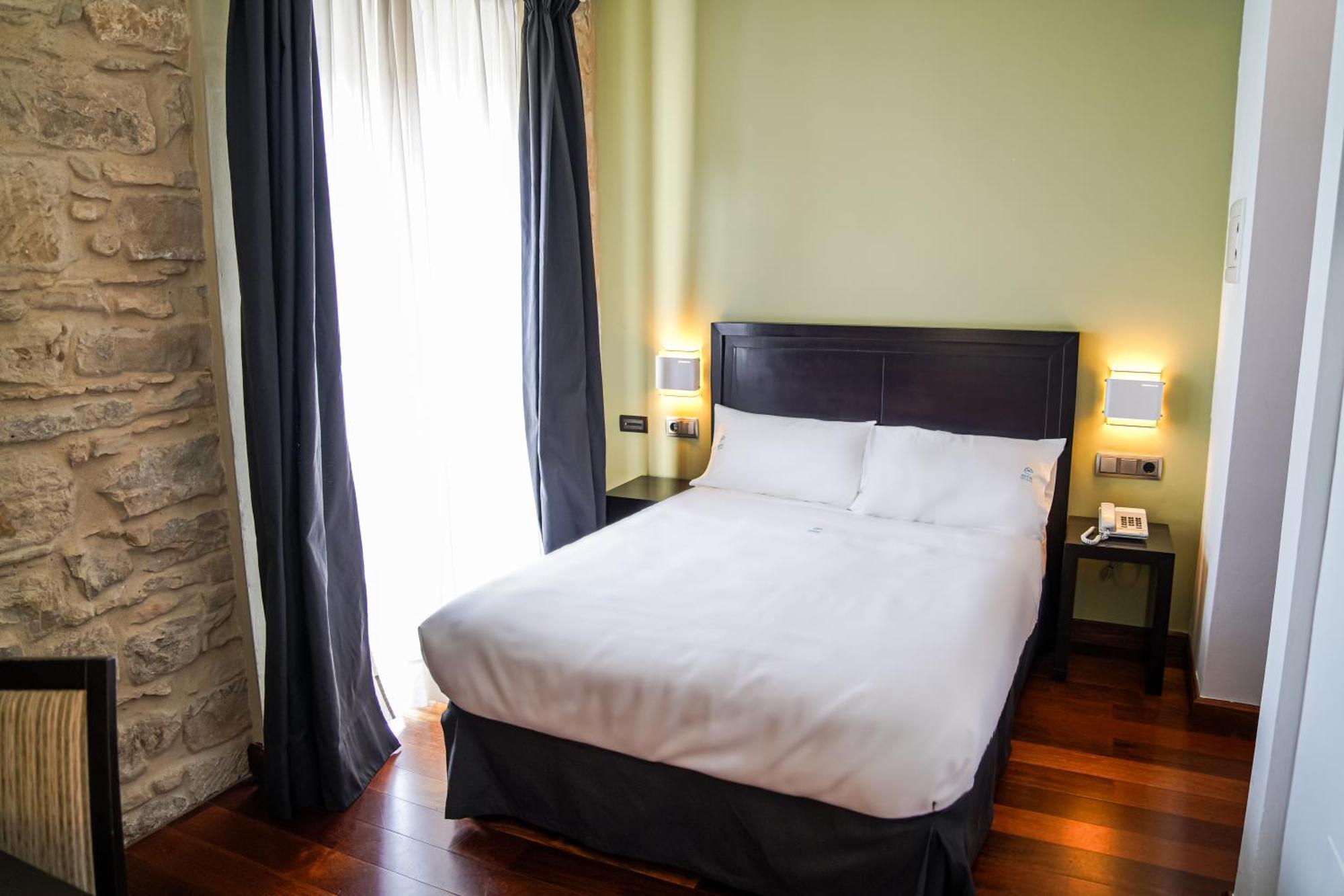 Hotel Baeza Monumental By Eme Hoteles Extérieur photo