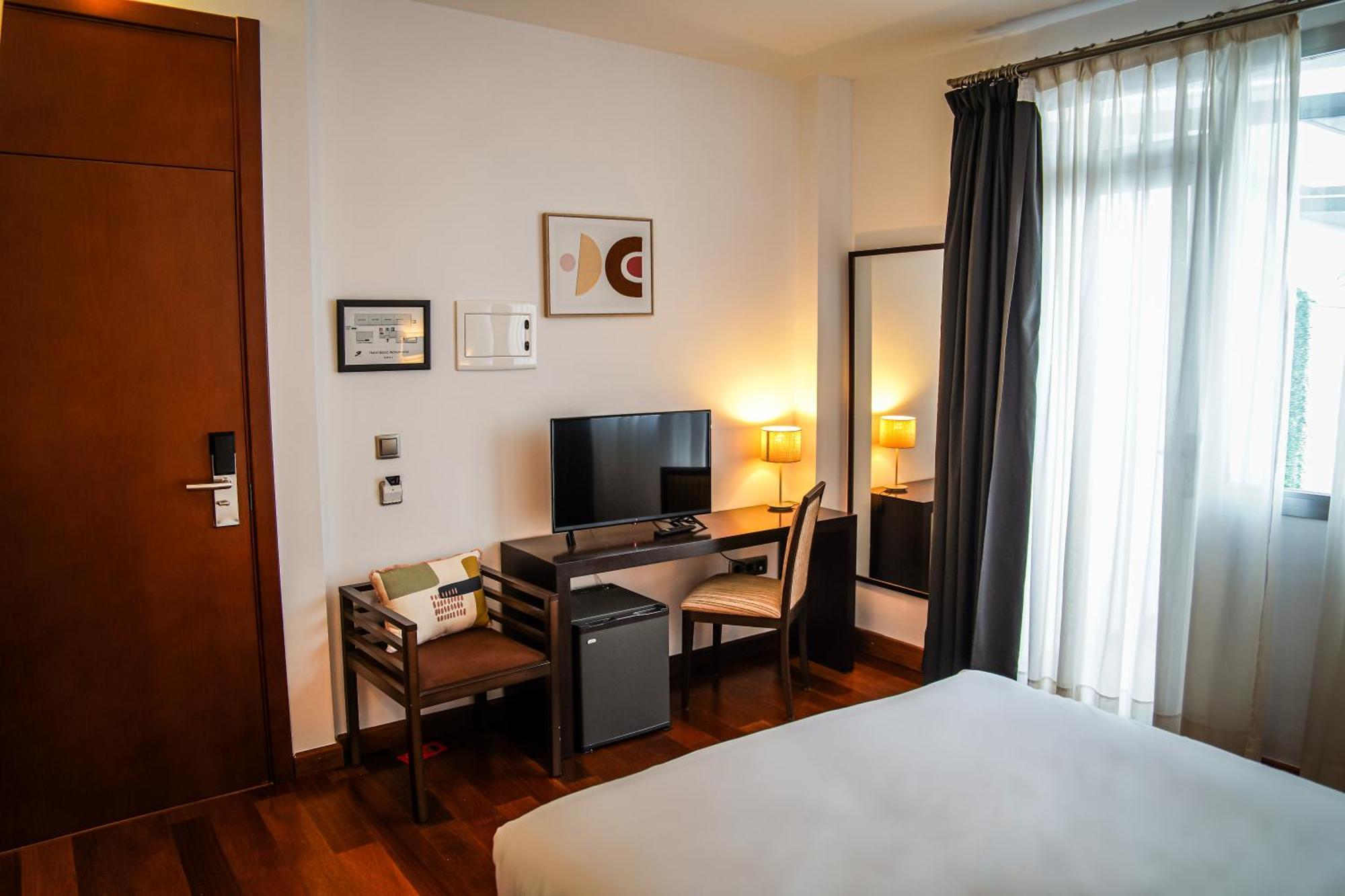 Hotel Baeza Monumental By Eme Hoteles Extérieur photo